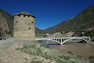 职业选手称《使命召唤19：现代战争2》是“垃圾”